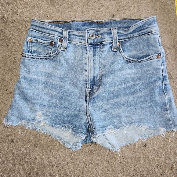 Levi Denim Jean Shorts W26 - Picture 2 of 8